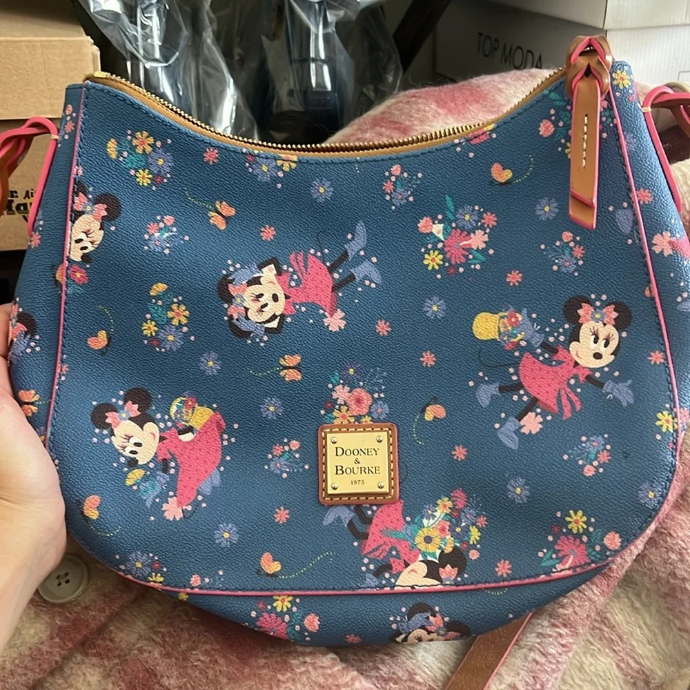 Dooney & Bourke x Disney Minnie Mouse Crossbody - Picture 1 of 8